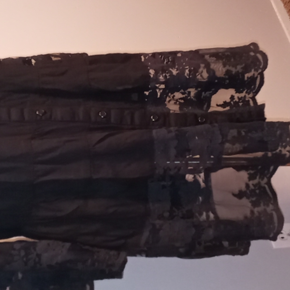 Black Lace Top - Picture 4 of 9